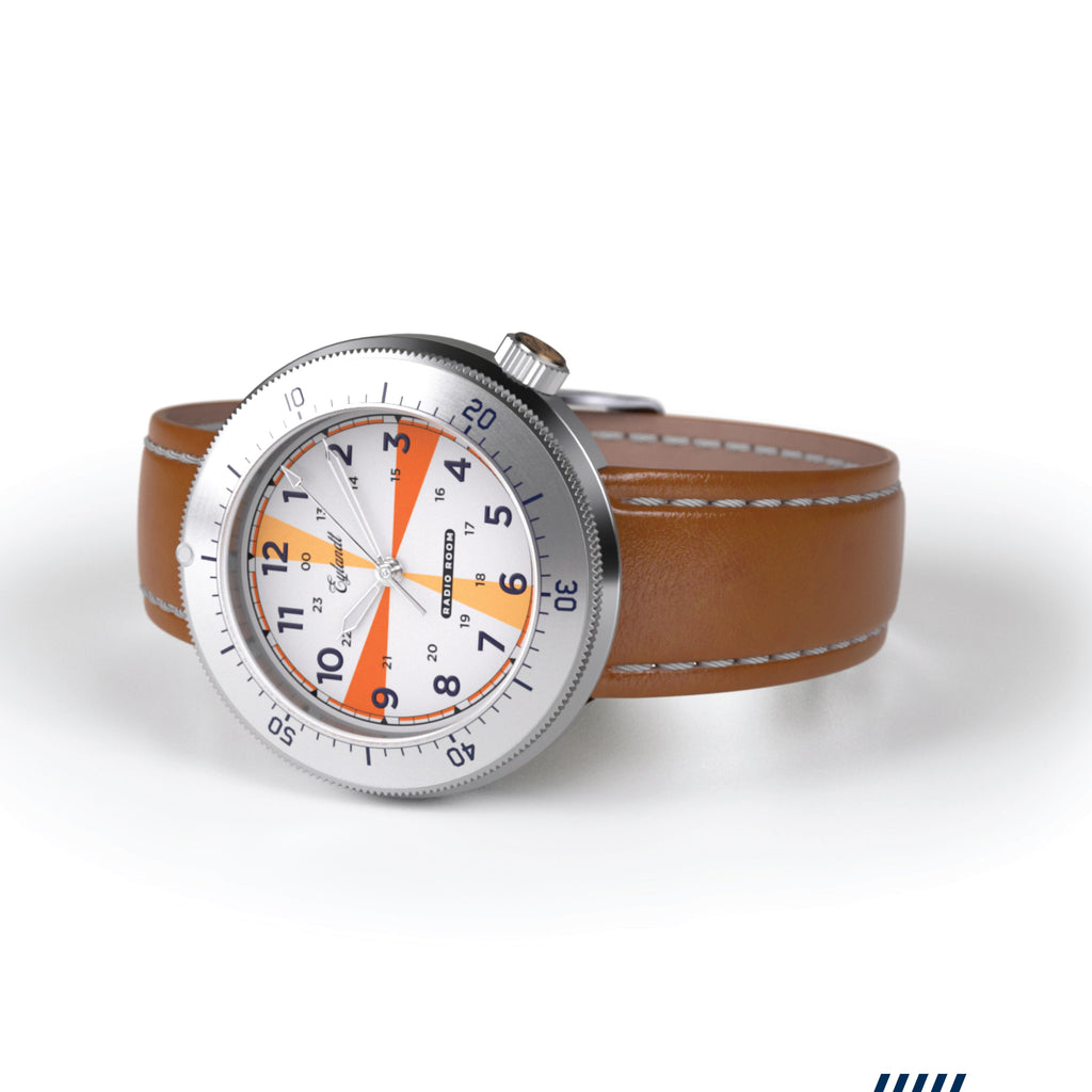 Hemel Radio Room — 40mm No-Lug Quartz Full-Lume Field Watch (Seiko VH31)