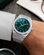 Paul Rich Frosted Star Dust II Emerald Mirage — 43mm Quartz Dress Watch
