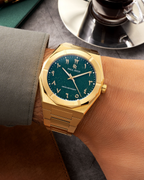 Paul Rich Star Dust II Emerald Dune — 43mm Quartz Dress Watch