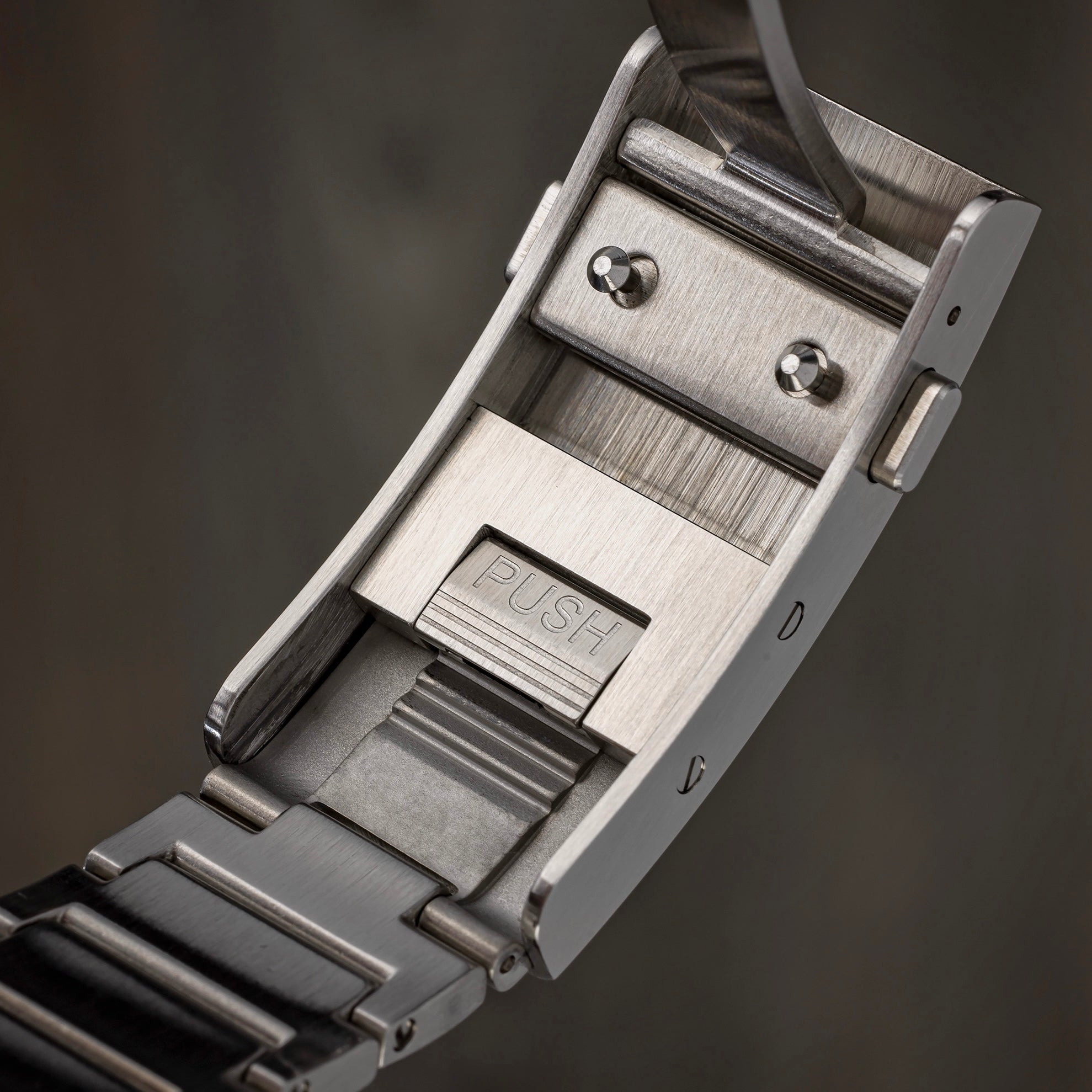 Ocean Crawler Bolt | Electric Reef — Mantis | Limited Edition