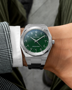 Paul Rich Star Dust II Emerald Mirage — 43mm Quartz Dress Watch